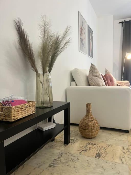 Love Rent4 Malaga Lyli Torremolinos Exterior foto